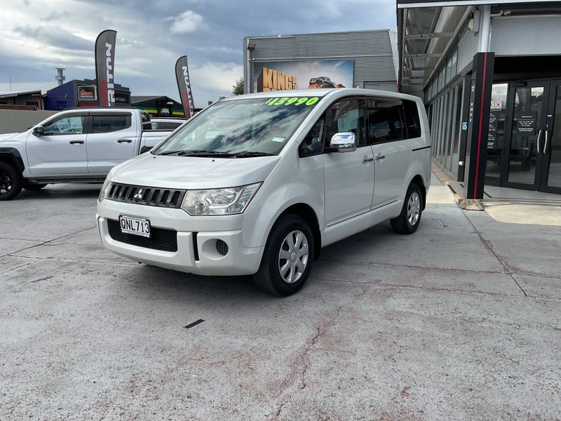 2008 Mitsubishi Delica