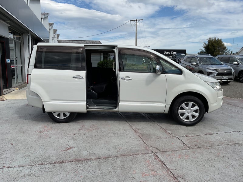 2008 Mitsubishi Delica