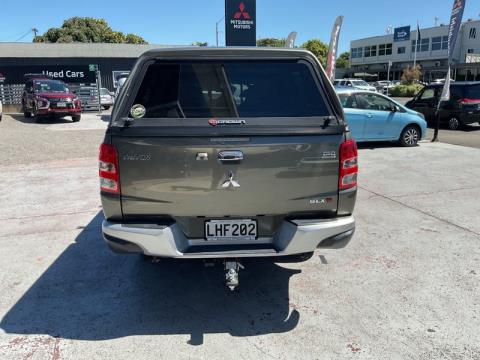 2018 Mitsubishi Triton - Thumbnail