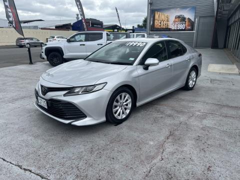 2018 Toyota Camry - Thumbnail